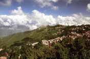 Pohled na msto Darjeeling. Indie.