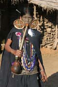 ena z etnika Makan Chin, vesnice Mindat, provincie Chin. Myanmar (Barma).