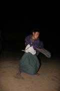 Tradin tance lid Chin. Vesnice Aye, provincie Chin. Myanmar (Barma).