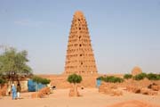 Velk meita "Grand Mosque" ve mst Agadez. Niger.