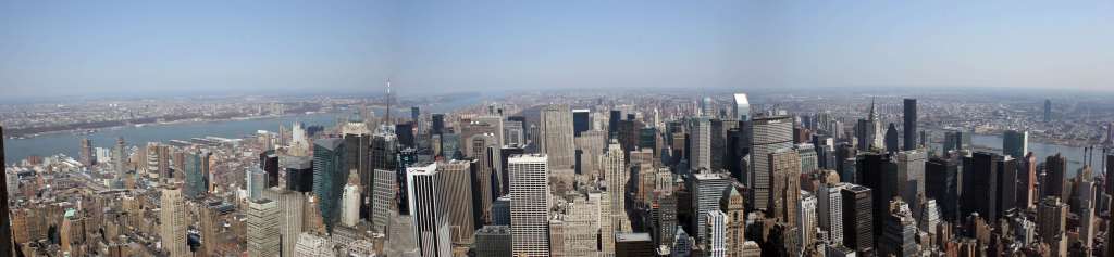 Manhattan z Empire State Building.